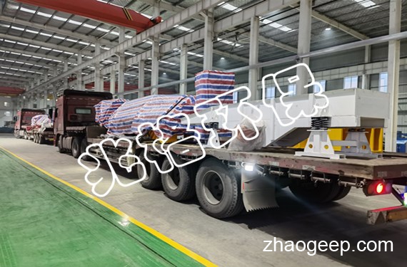 兆格環(huán)??蛻粲嗁彽?套全自動(dòng)液壓壓榨機(jī)按期發(fā)貨